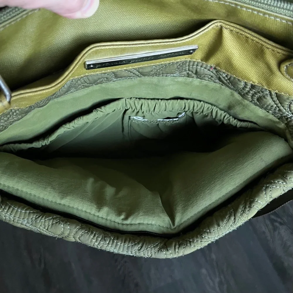 Petunia Pickle Bottom City Carryall Quilted Diaper Bag Olive Tote Crossbody Luxe